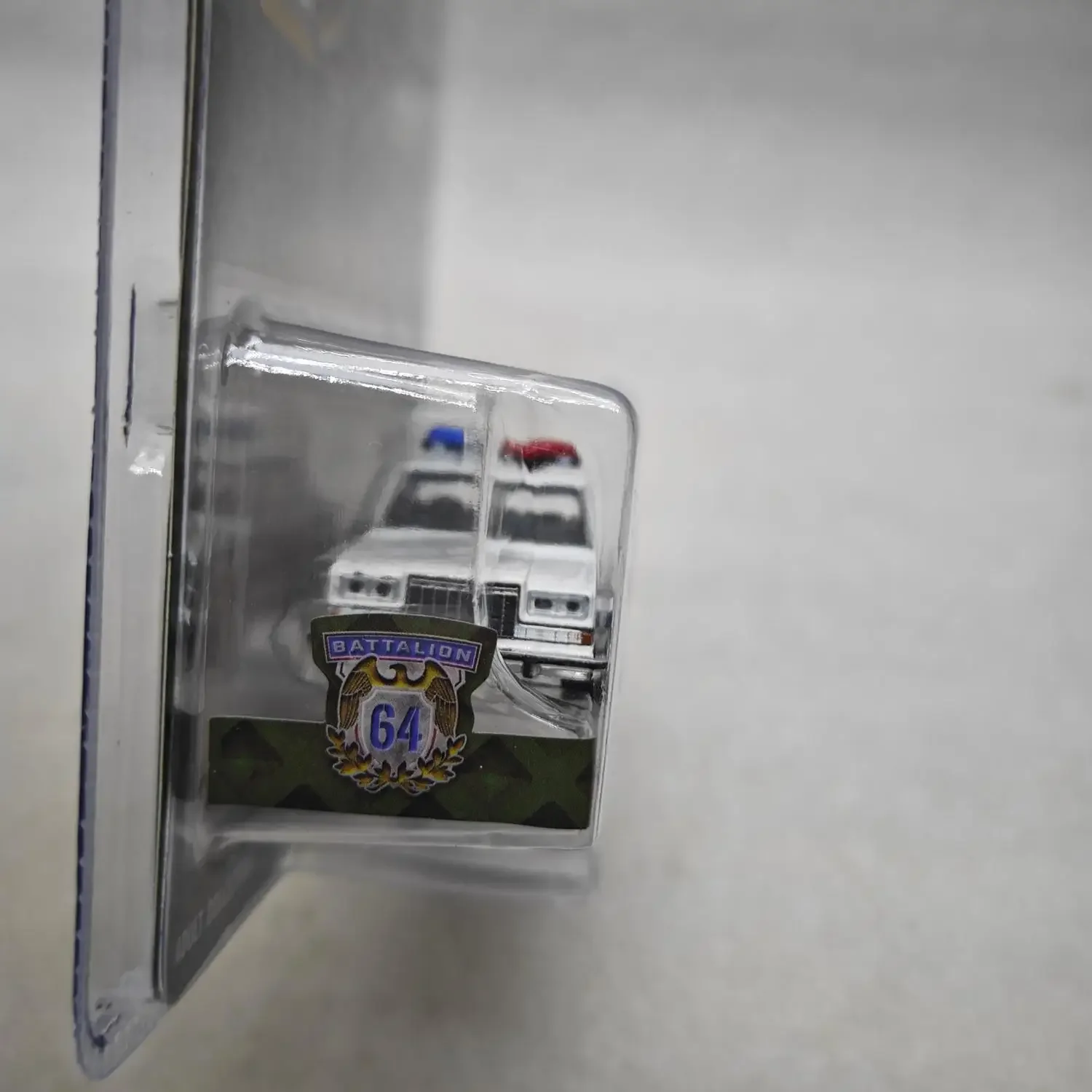 

Диплом Dodge GreenLight 1:64 1985 года — полиция безопасности ВВС США, высокая имитация сплава, модель автомобиля, мини-игрушка, коллекция, подарок