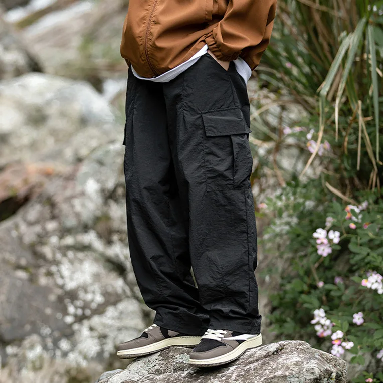 Waterproof texture micro wrinkle fabric casual pants loose three-dimensional patch pocket outdoor cargo pants