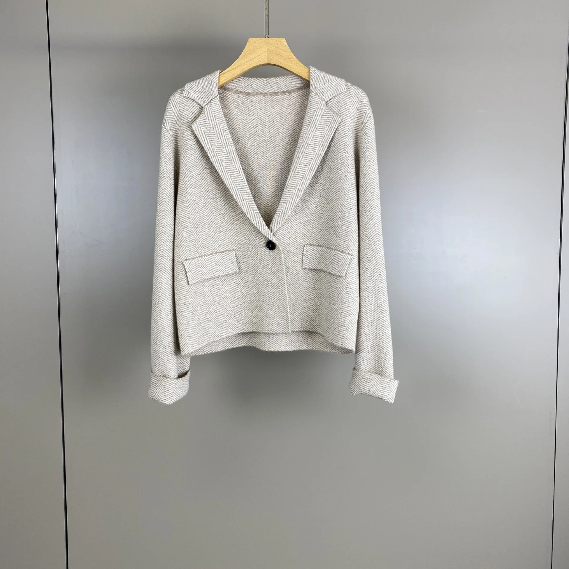 معطف كشمير جديد لخريف وشتاء 20 - مراجعة Wool Coat Peacoat وسعره