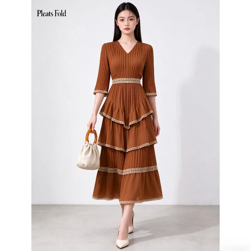 2026 Women's Dress New Style Pleated V-Neck Gold Lace Trim Three-Quarter Sleeve Multi-Layer Cake Dress Waist-Cinching Long Dress