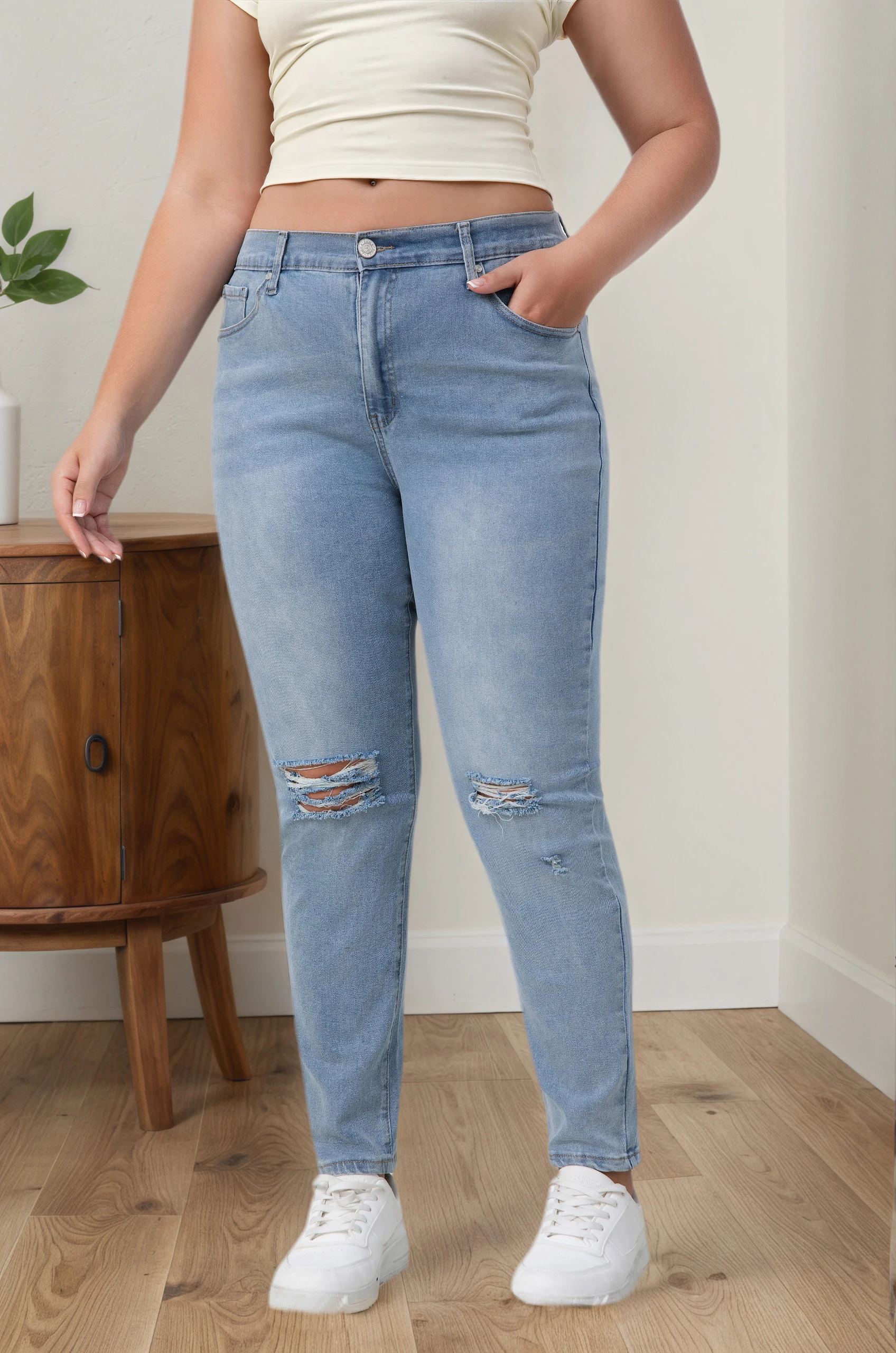 新しい流行のウォッシュドライトブルーのレディースプラスサイズダメージスキニージーンズ