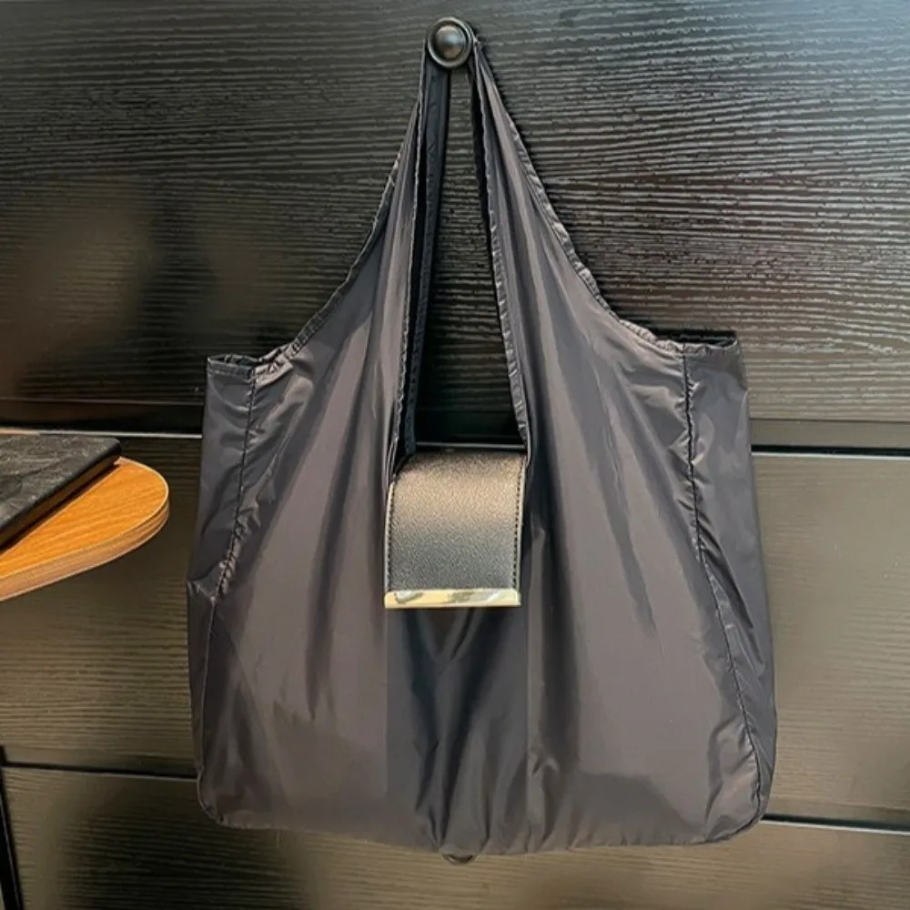 Reusable Mini Keychain Tote Bag Lightweight Eco-Friendly Foldable Shopping Bag Large Capacity Key Ring Expandable Reusable Bag