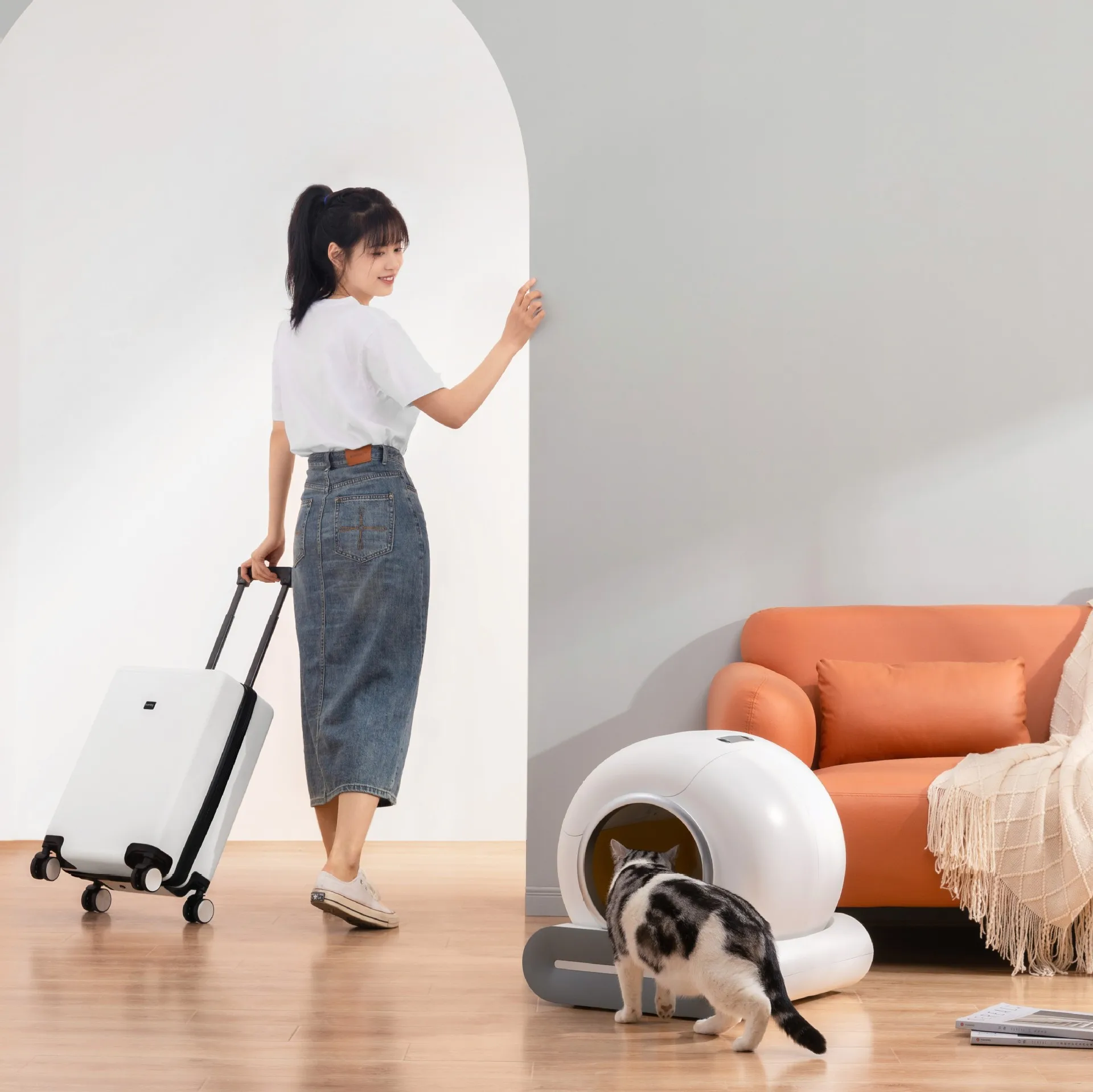 Automatic APP Remote Control Smart Sensor For Scooping Intelligent Cat Toilet With Deodorization
