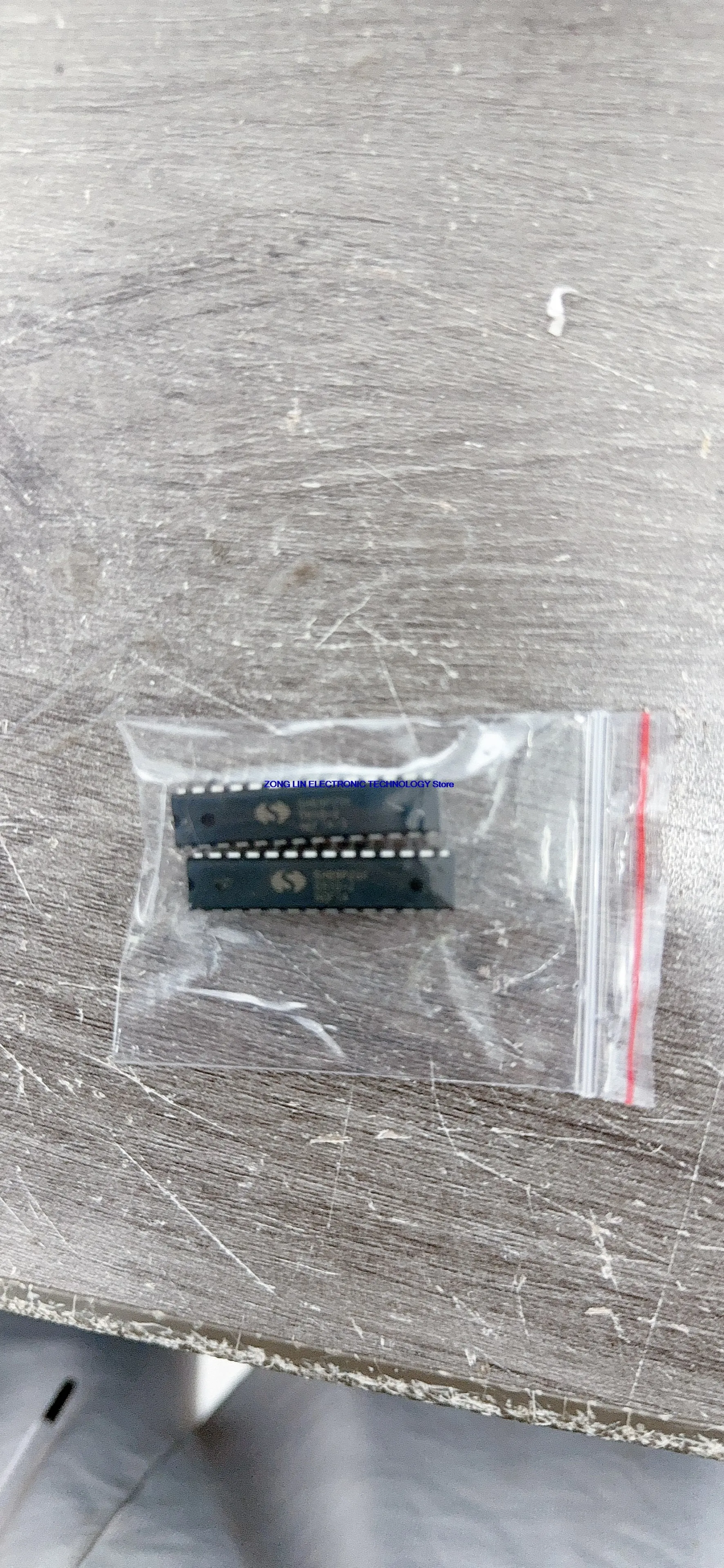 Microwave Oven Chip SH69P25K DIP28           5PCS -1lot