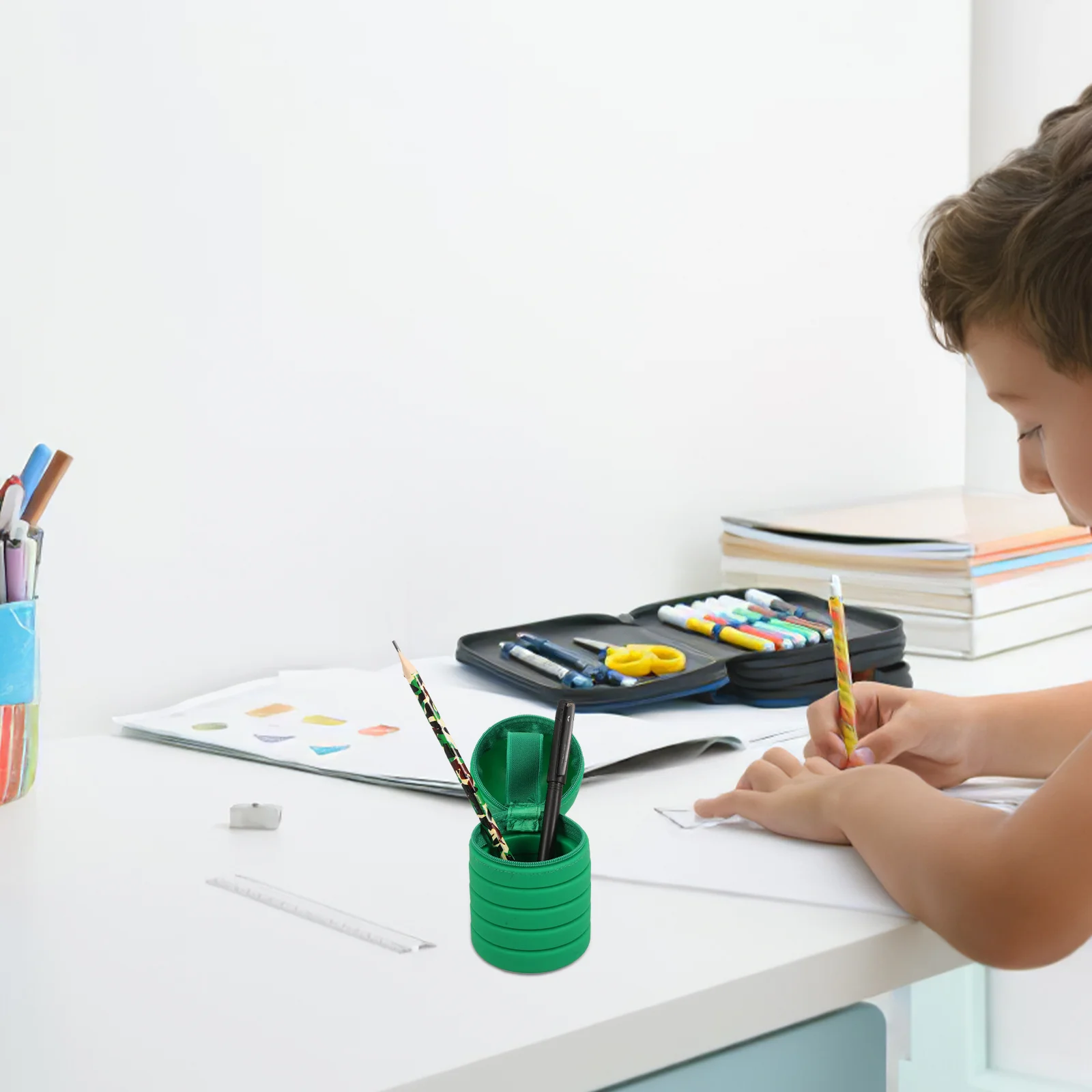 

Stretchable Pencil Storage Bag Portable Silicone Pen Holder Compact Multi Function Pencil Pouch School Supplies Organizer