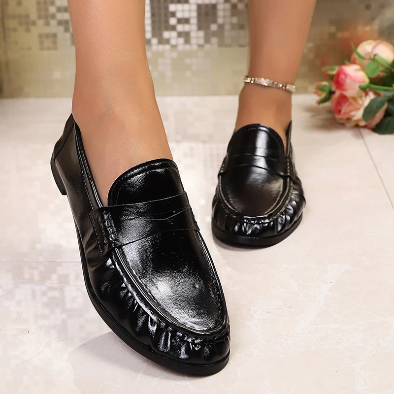 Design Fold Pu Leather Women's Loafers 2026 Plus Size 42 Non Slip Soft Sole Moccasins Woman Shallow Mouth Black Work Shoes