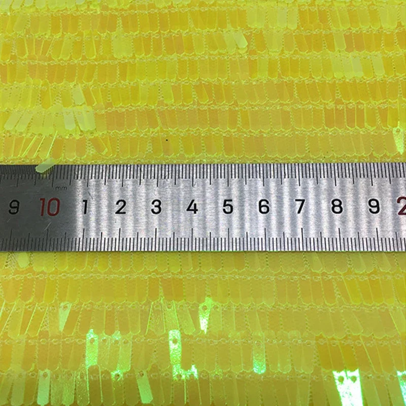 130Cm Wide Glitter Sparkly Sequin Fabric Silver Iridescent Reversible Diy Costume Dress Material Sold By The Meter for Crafting