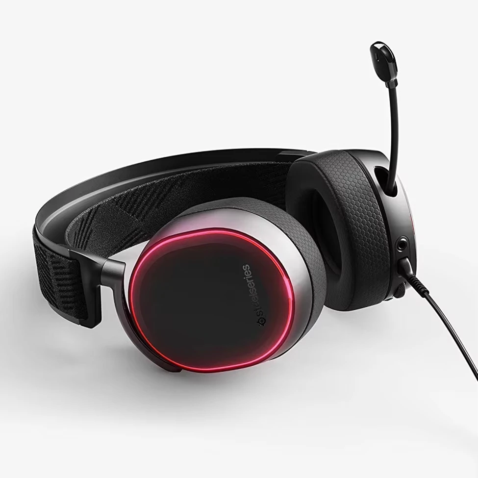SteelSeries Arctis Pro + GameDAC Wired Gaming Headset - Certified Hi-Res Audio - Dedicated DAC and Amp - for PS5/PS4 and PC