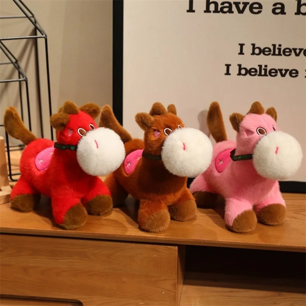 Poupées de mascotte drôles 2026 cheval en peluche poupée mignon créatif cheval porte-bonheur jouets en peluche moelleux Kawaii zodiaque poney Figurine année du cheval