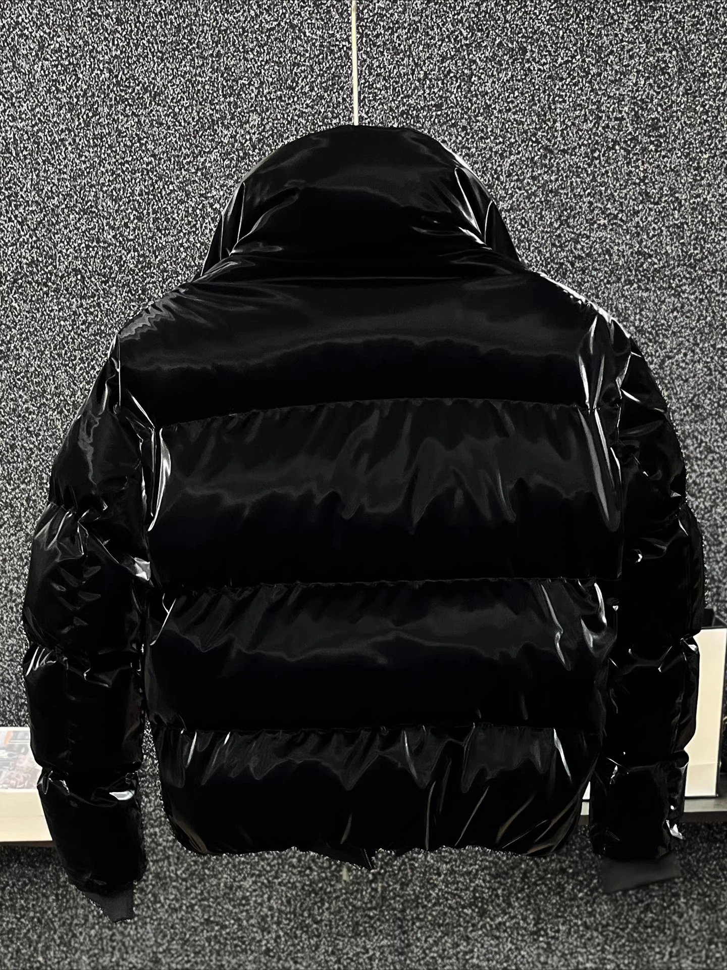 Masculinity High-End Faux Two-Piece Splicing Parkas Men 2025 Winter New Comfortable Glossy Parkas Thickened Warm Outerwear Coats