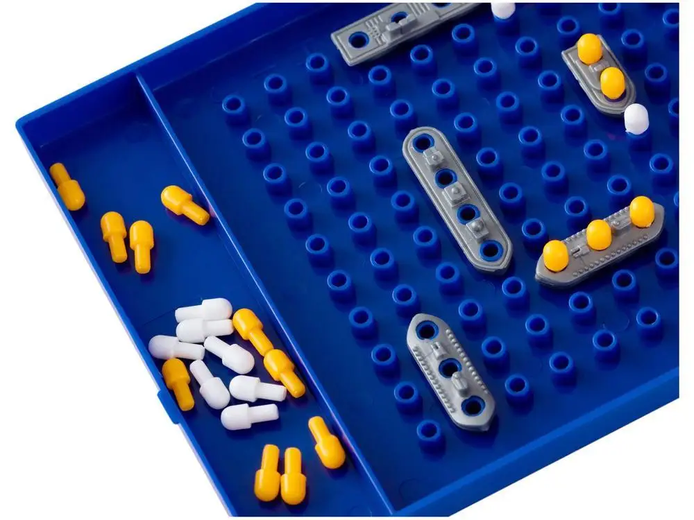 معركة لعبة صغيرة في ألعاب البحر