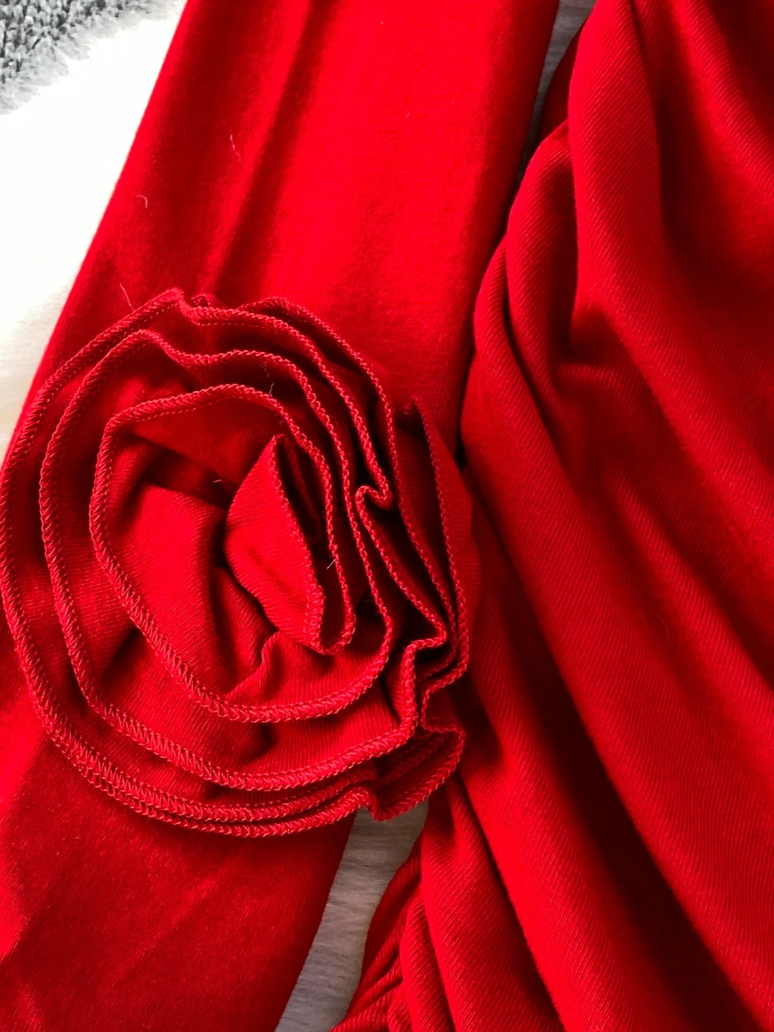 Foamlina Casual Women Long Sleeve Ruched Mini Dress Autumn Fashion Solid 3D Flowers Long Sleeve O Neck Slim Short Bodycon Dress