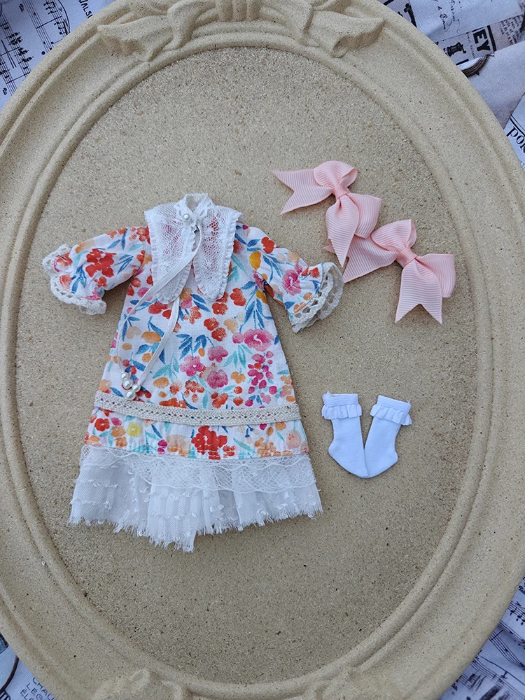 Outfits für ICY DBS Blythe Puppenkostüm im klassischen Stil, süßes rosa Blumenkleid-Set OB24 OB22 Anime 4-teiliges Set