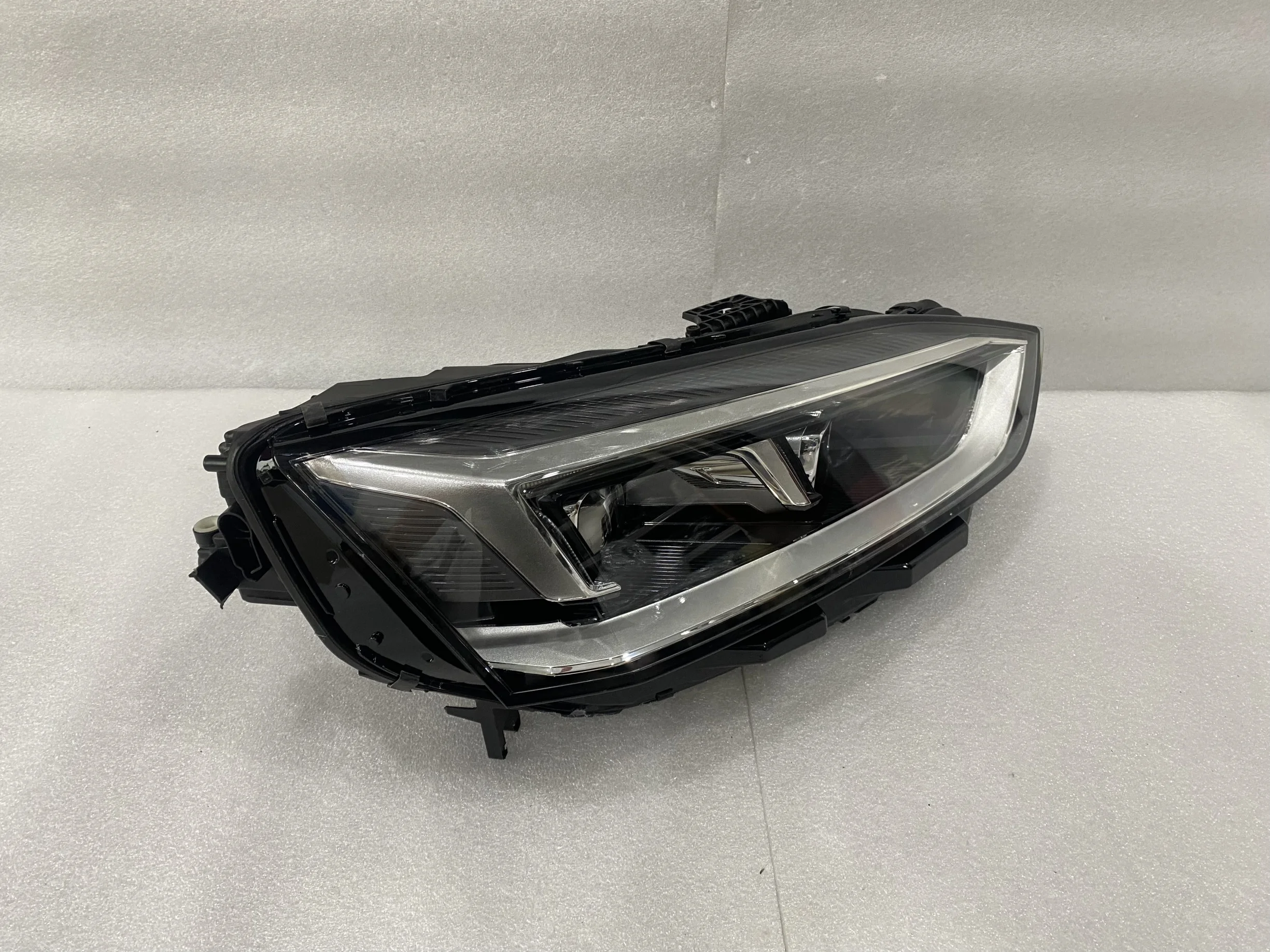 Manufacturer's direct sales of high-quality headlights suitable for 2018-2021 Audi A5 headlights LED headlights