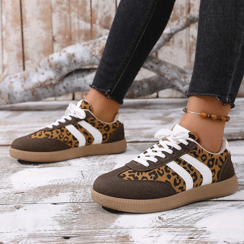 

Spring 2025 new women's fashionable leopard print casual shoes anti slip and comfortable sports shoes
