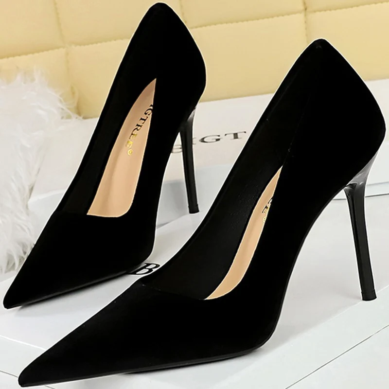 Fashion Women 9.5cm High Heels Burgundy Velvet Pumps Scarpins Wedding Bridal Stiletto Heels Lady Pointed Toe Evening Party Shoes