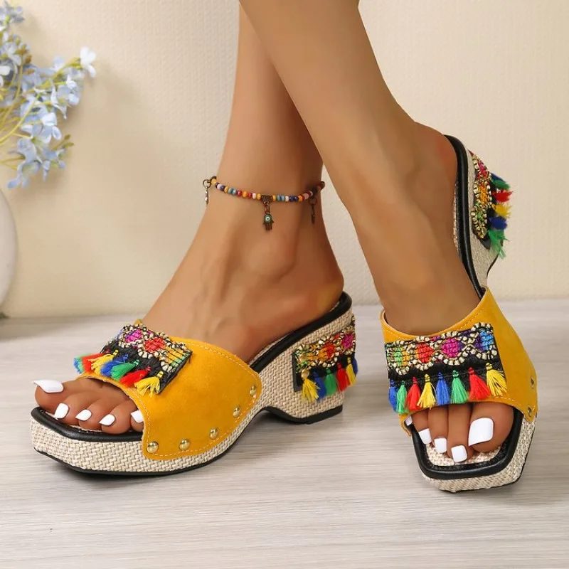 2026 Summer New Wedge Women's Sandals Fashion Tassel Rivet Design Casual Square Toe Comfort Women Shoes Сандалии Для Девочек