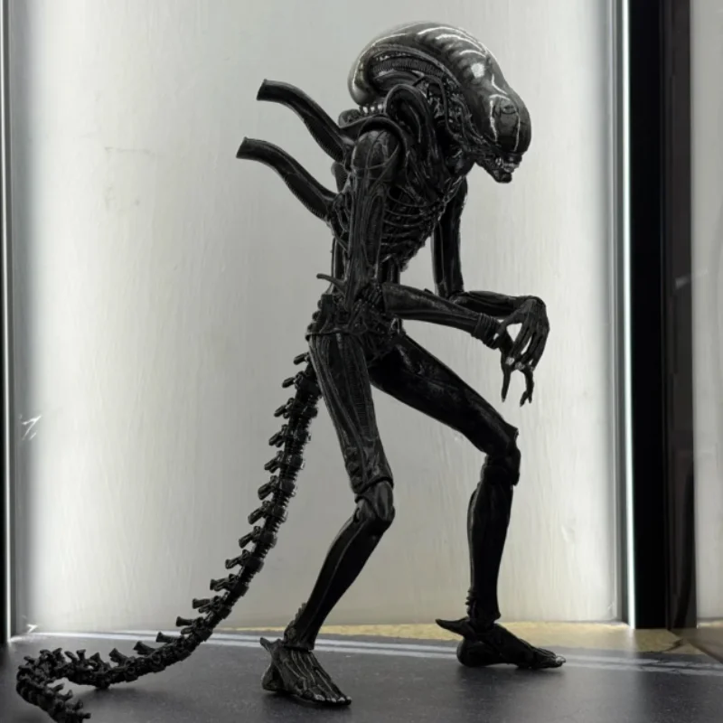 En Stock nouveau Neca 51742 Alien Romulus ultime Xenomorph Xx121 7 "échelle figurine bureau décor ornement jouet cadeaux