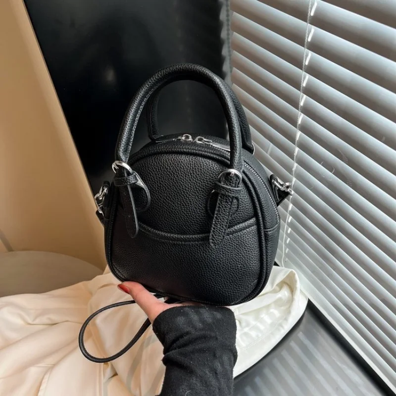 

Premium Leather Shoulder Bag Handbag For Ladies By Famous Designer Luxury Brand Popular Elegant Crossbody