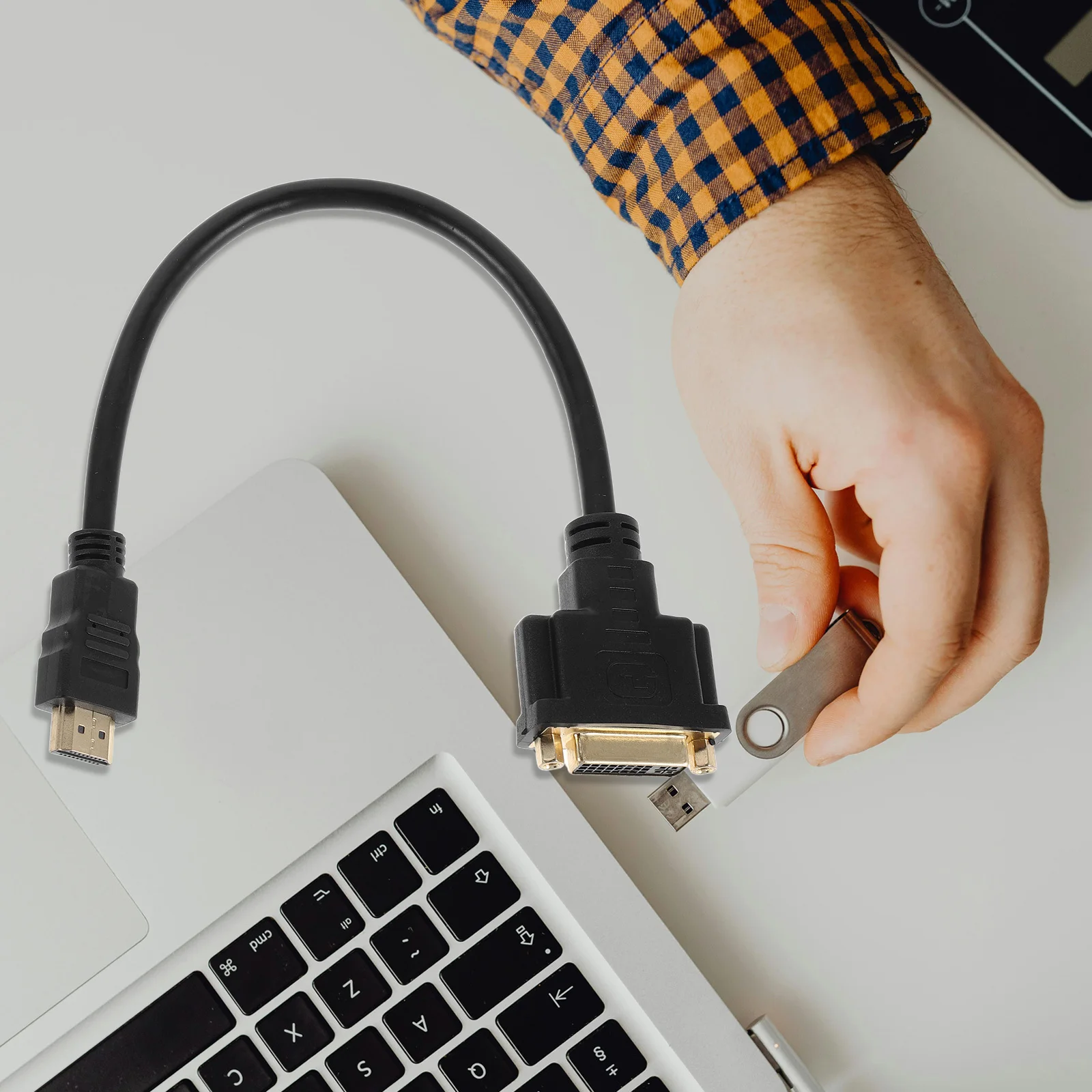 

High Definition 1080p Video Converter Cable Digital Signal Adapter for Monitor Computer Display Transmission