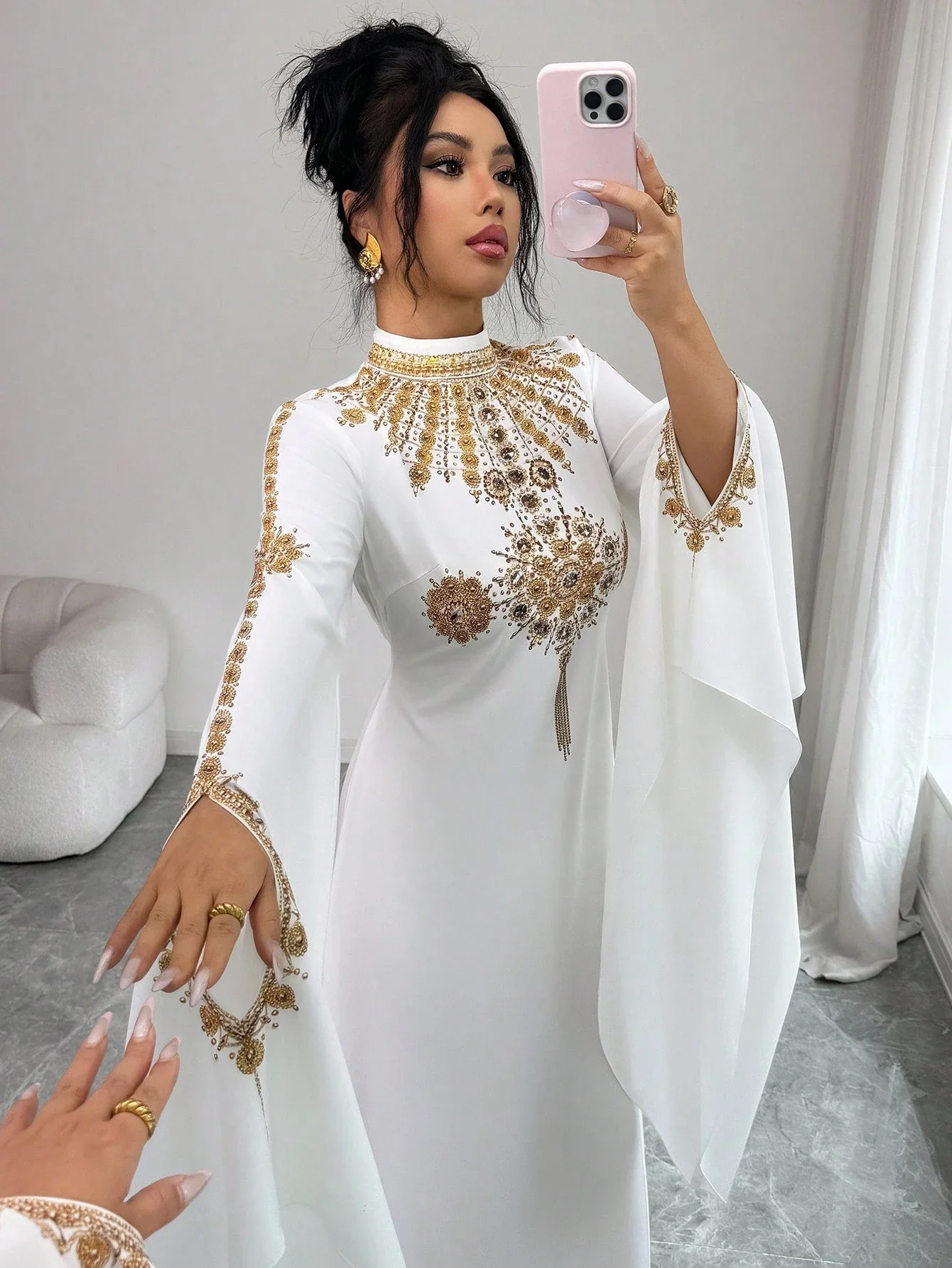 

Women's Elegant Middle Eastern Style Maxi Dress With Gold Embroidery Mandarin Collar Open Sleeve Waist Tie
