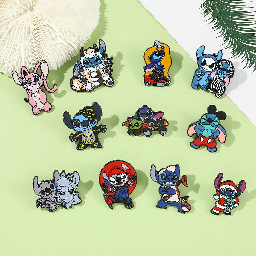 Disney broche de dibujos animados Stitch, figuras de acción de Anime, Stitch, Mickey, Minnie Mouse, joyería esmaltada, alfileres bonitos, regalos de cumpleaños para niños