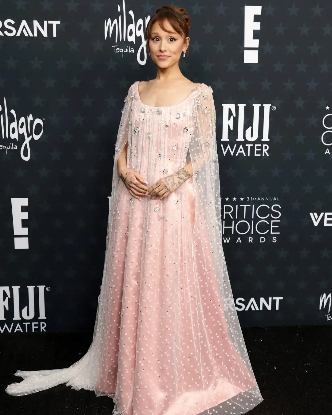 Romantic Pink Fashion Trend A Line Square Neck Cape Detail Crystal Embellished Tulle Satin Elegant Evening Prom Party Dress