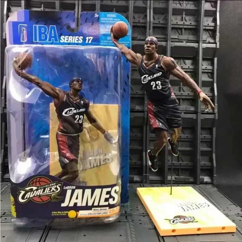 Op voorraad Basketball Star James King Slam Dunk Basketball Stand 1/9 Basketball Player Model Action Figure Modellen Speelgoed Pop Geschenken