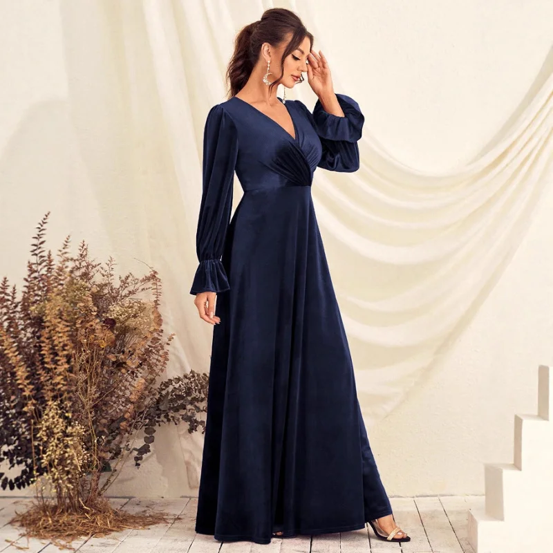 

New Style Socialite Autumn Winter Solid Color Deep Long Sleeve Elegant Velvet Dress