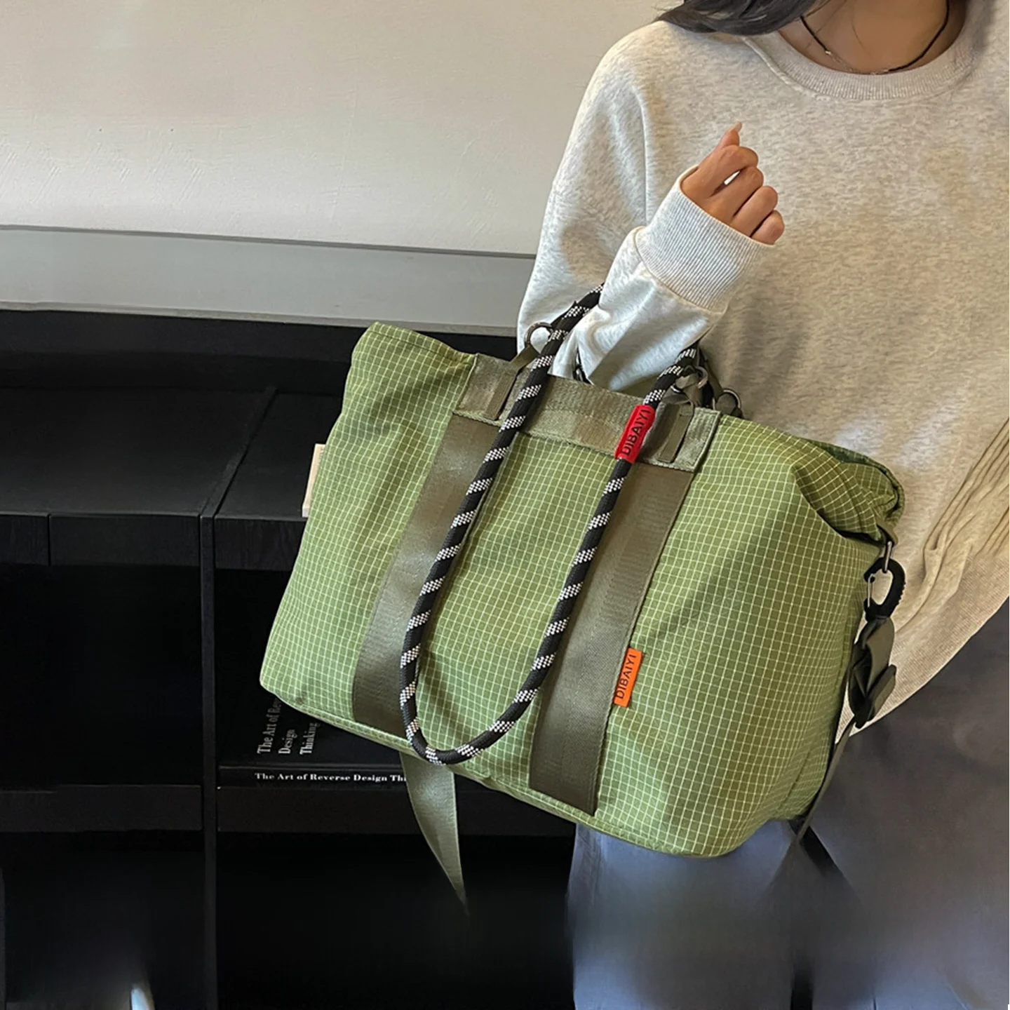 borsa-fitness-in-stile-coreano-con-separazione-asciutto-bagnato-borsa-da-viaggio-casual-impermeabile-borsa-a-tracolla-per-brevi-viaggi-con-catena-alla-moda
