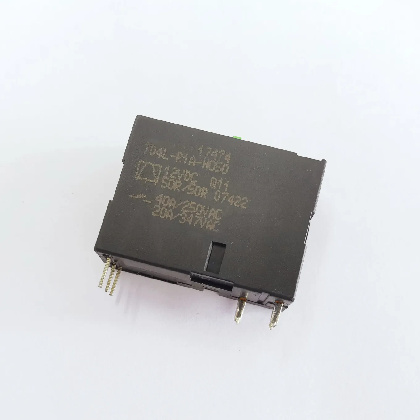 

Original new 100% UL-704L-R1A-H050 704L-R1A-H050 Relay 12VDC 50R/50R