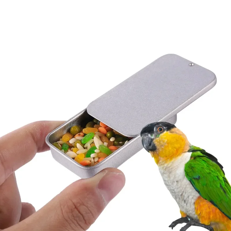 1 Pcs Bird Feeding Hand-held Feeder Mini Feeding Box Bird Training Food Jar Bird IQ Growth Training Interactive Toy