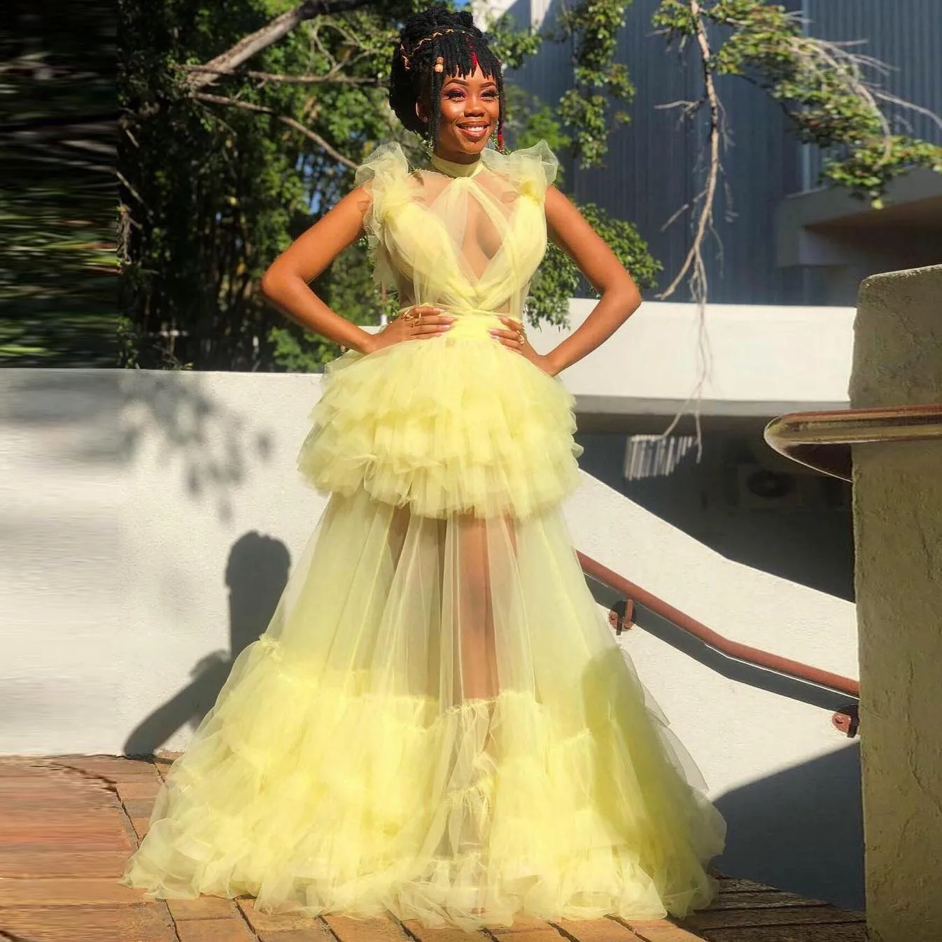 

Yellow Draped Long A Line Prom Dresses Sleeveless Sheer Mesh Evening Dress Pretty Ruffles Tulle Formal Party Gowns Floor Length