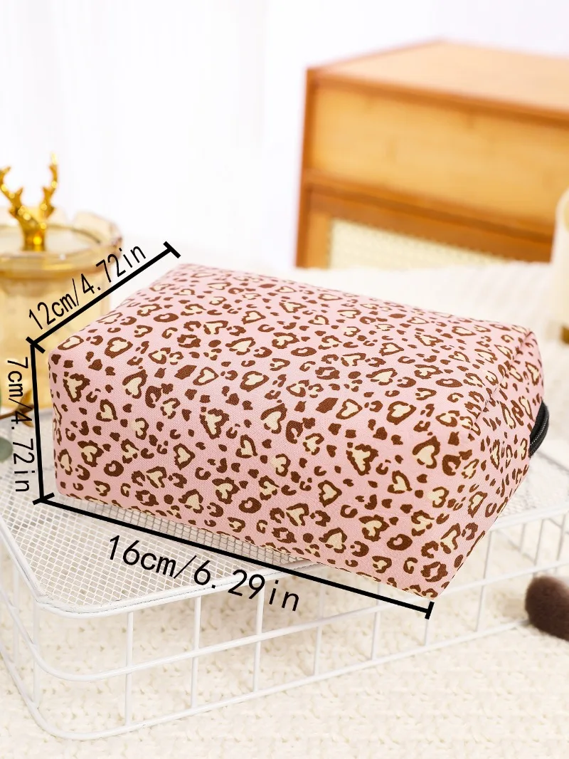 Retro Leopard Print Makeup Bag Cute and Fashion Cosmetic Bag With Zipper Small Pouch Travel Essentials for Women