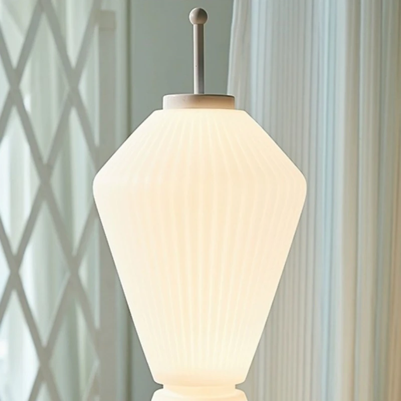 Iron Tricolor Floor Lamp Rotational Molding Luxury Floor Lamps Minimalist Living Room Bedroom Lighting Light Decorations Lights