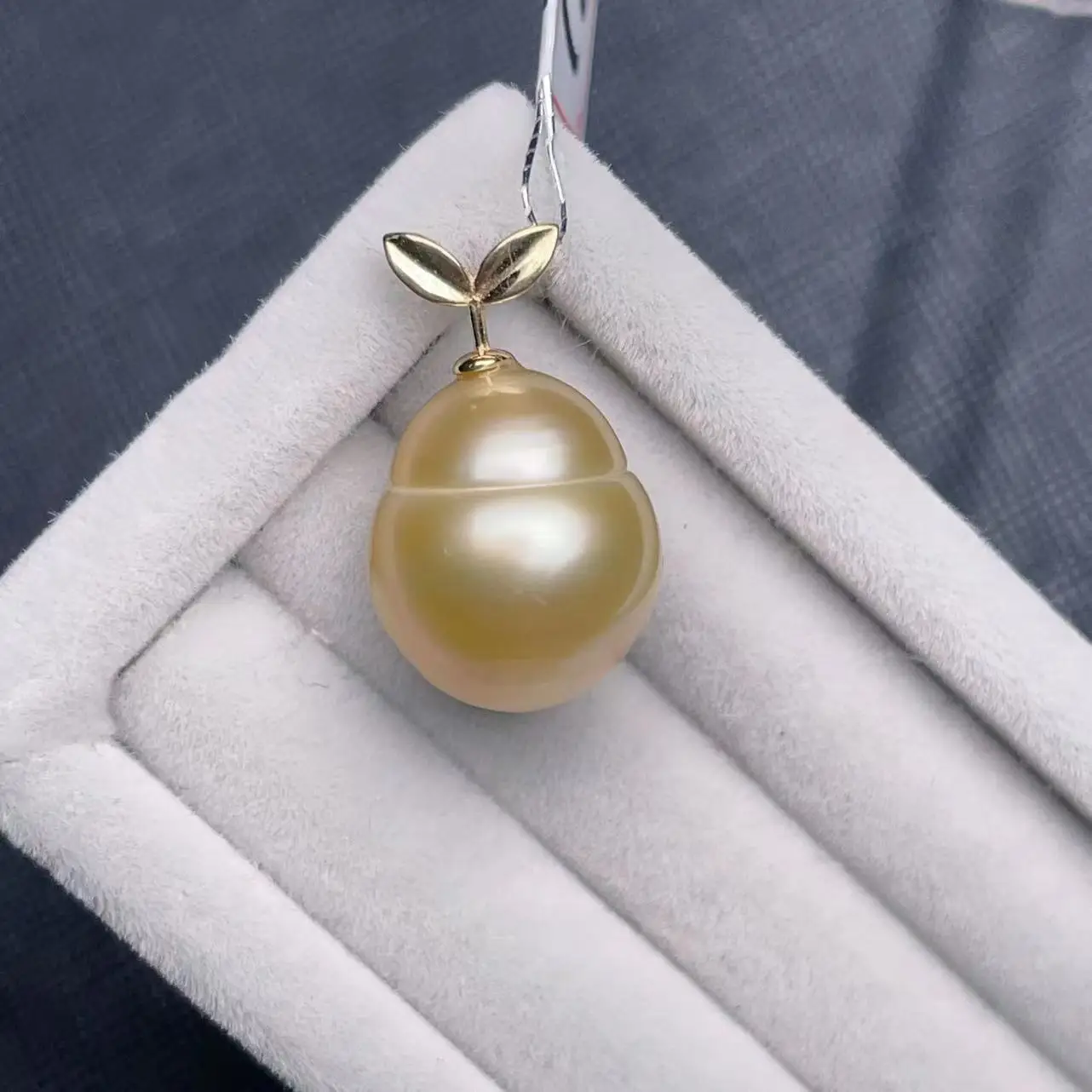 

Solid Yellow 18K Gold Natural Salt Water Sea Gold Pearl Pendants for Women Fine Jewelry Holiday's Presents