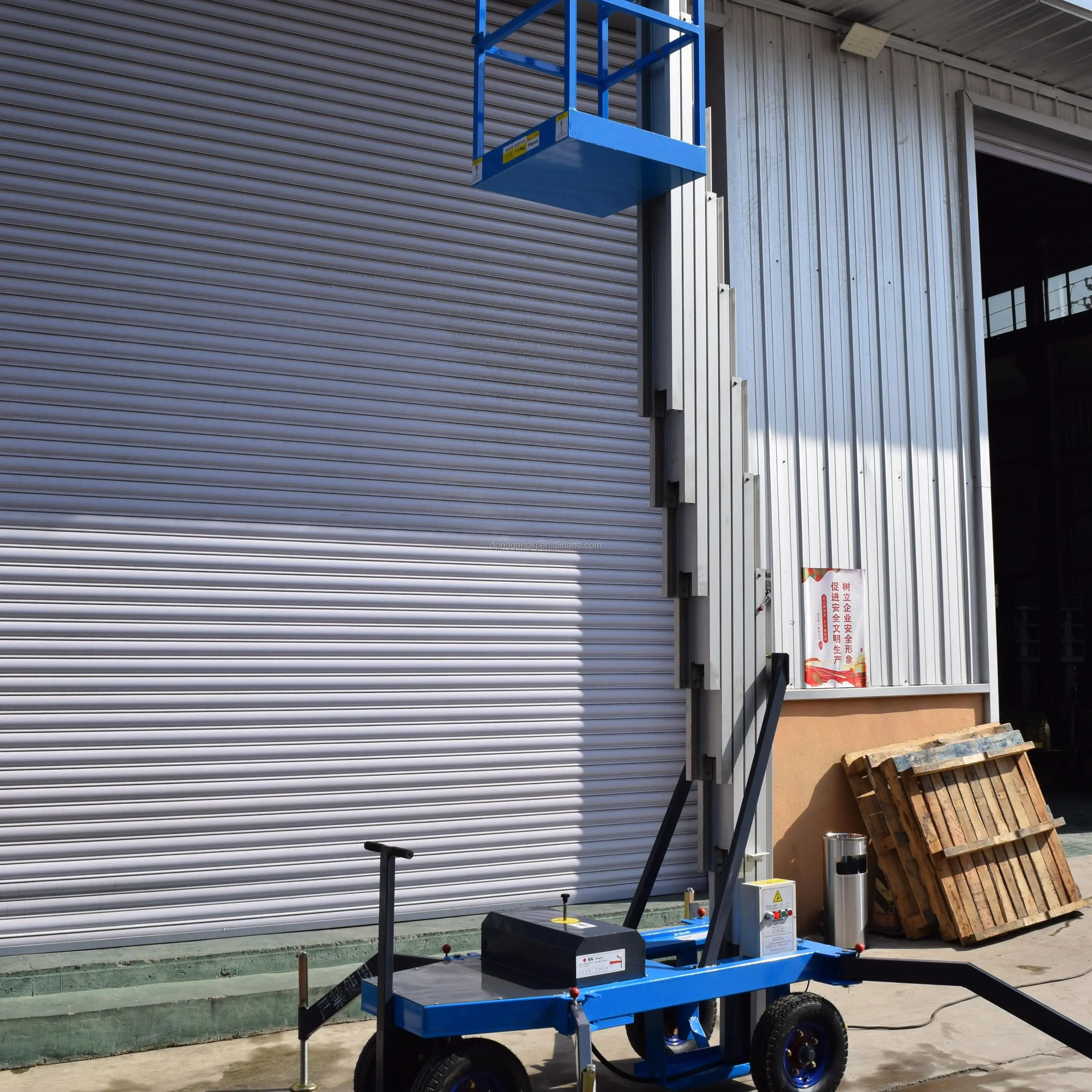 New Single Man Electric Hydraulic Mobile Crane Aerial Platform Lift Cable 0.5 Ton Remote Control 6m-12m Home Use Manufacturing