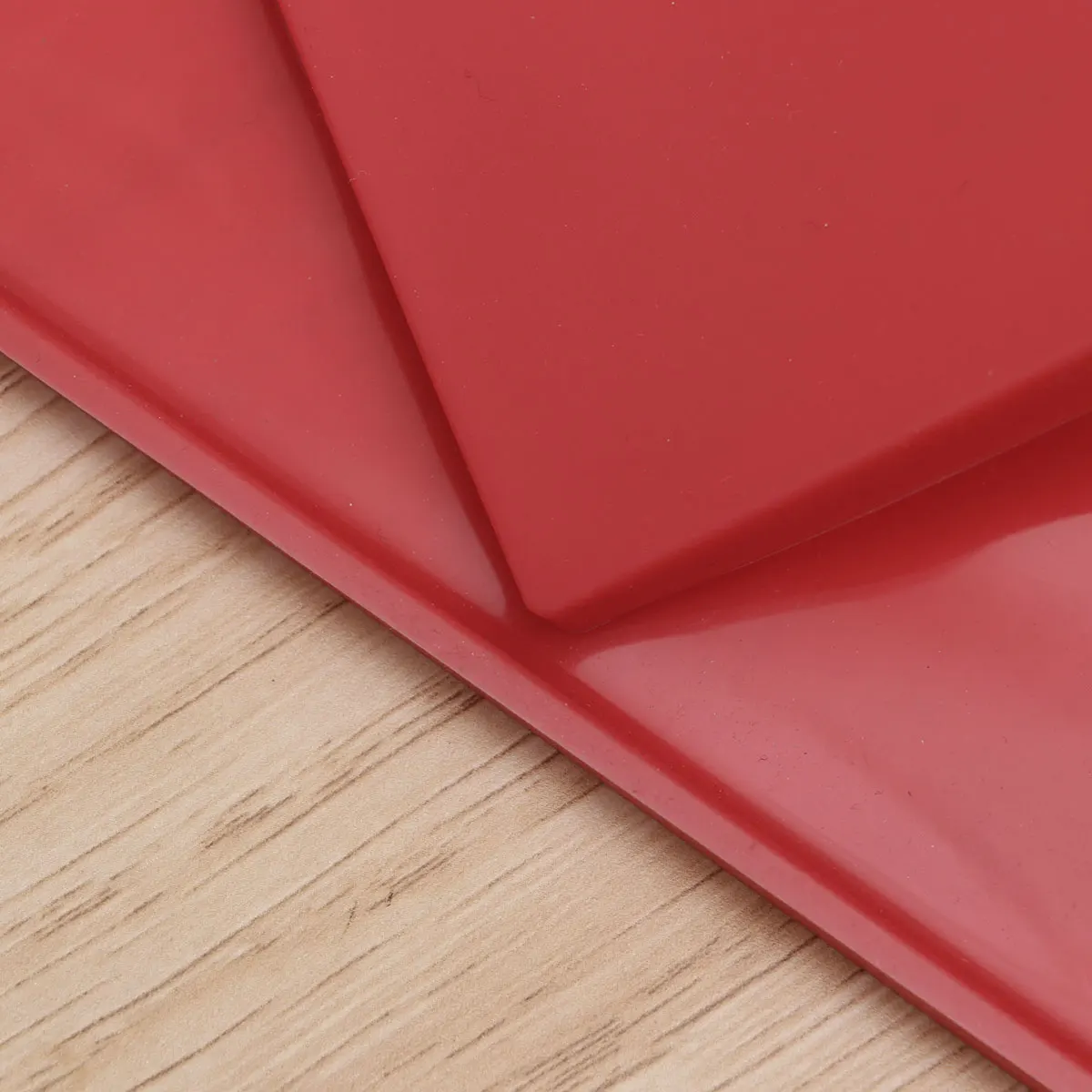 

Eco-Friendly Silicone Food Mat Waterproof Dishwasher Safe Dog Cat Feeding Bowl Placemat Heat Resistant Non-Stick Washable Red