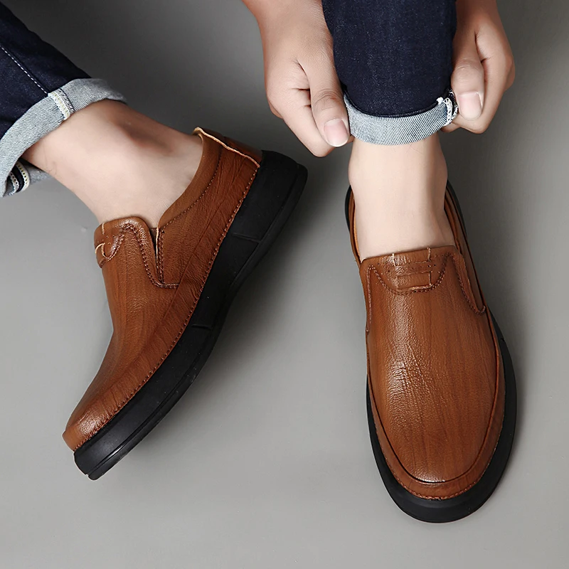 Mocassini da uomo con alberello dorato scarpe da uomo Casual da lavoro comode appartamenti con plateau per il tempo libero Slip on calzature Dress Party mocassini