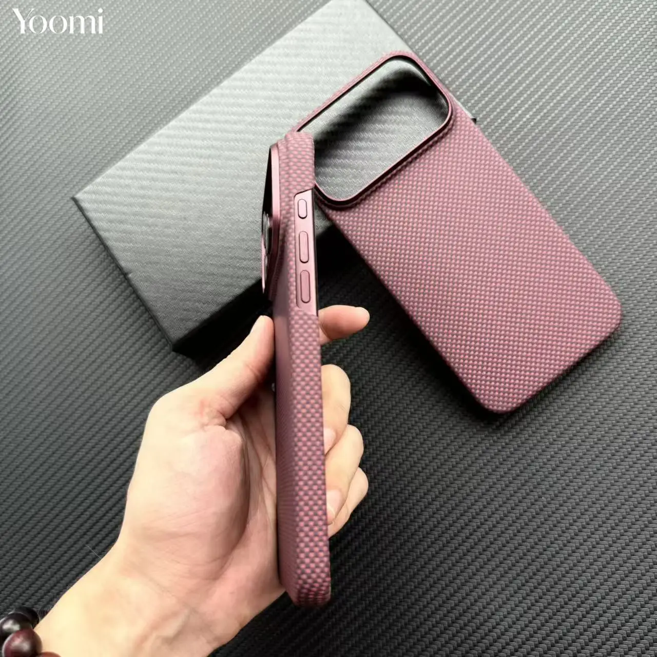 Etui z włókna aramidowego Kevlar do iPhone 18 17 Pro Max z funkcją MagSafe, pokrowiec z włókna węglowego, ultracienkie magnetyczne etui do iPhone 18 Pro Max. — zdjęcie produktu 4