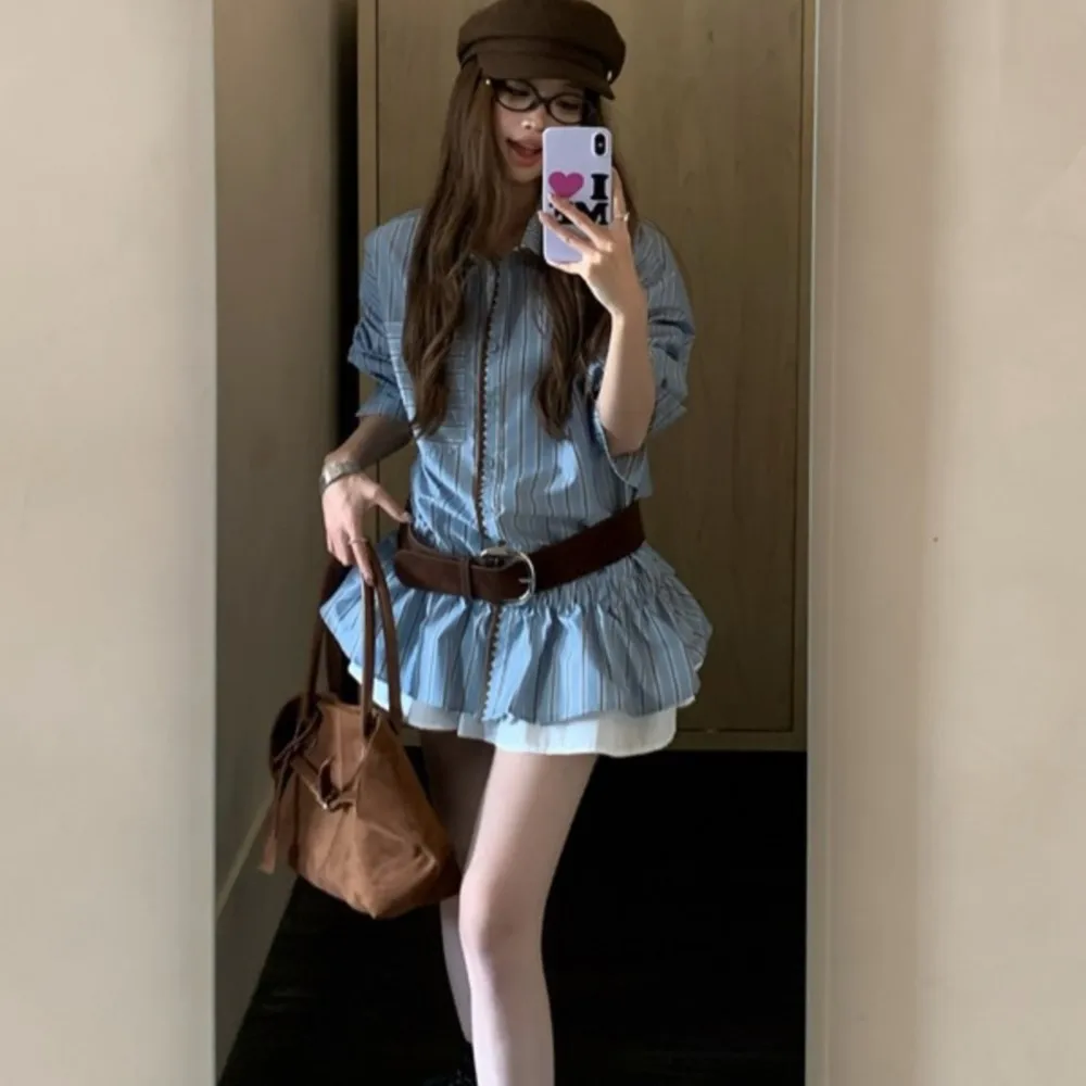 

Повседневная блузка 2026 для женщин: Рубашка в стиле ретро с контрастными полосками, длинными рукавами, свободного кроя, с рюшами на талии