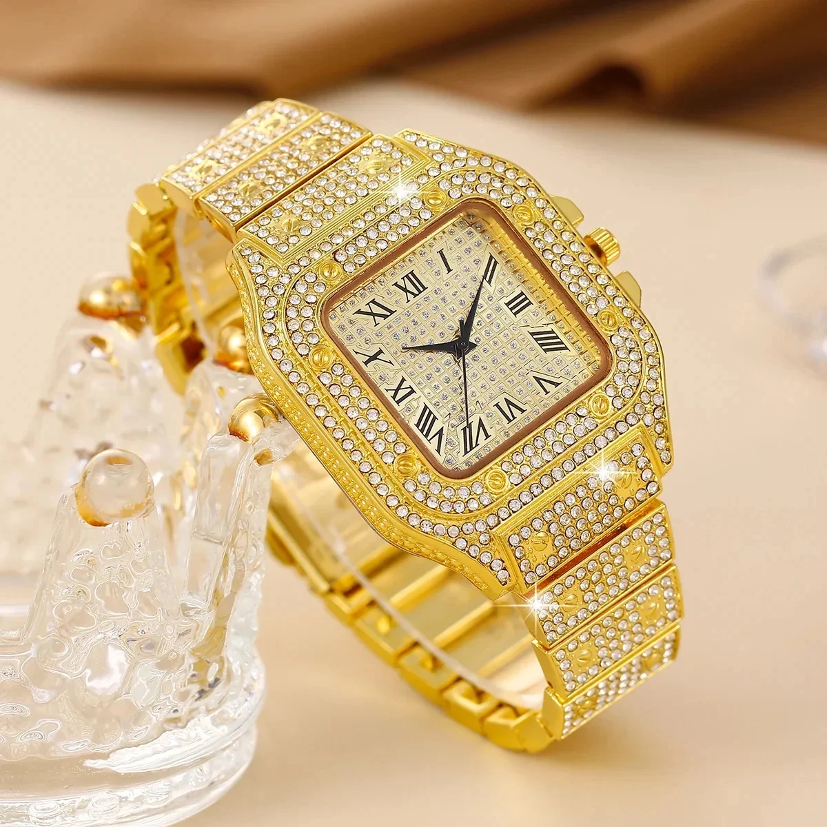 1PCS Fashion Men\'s Exquisite Alloy Watch Luxury Silver Quartz Watch Men\'s Business Leisure Watch 