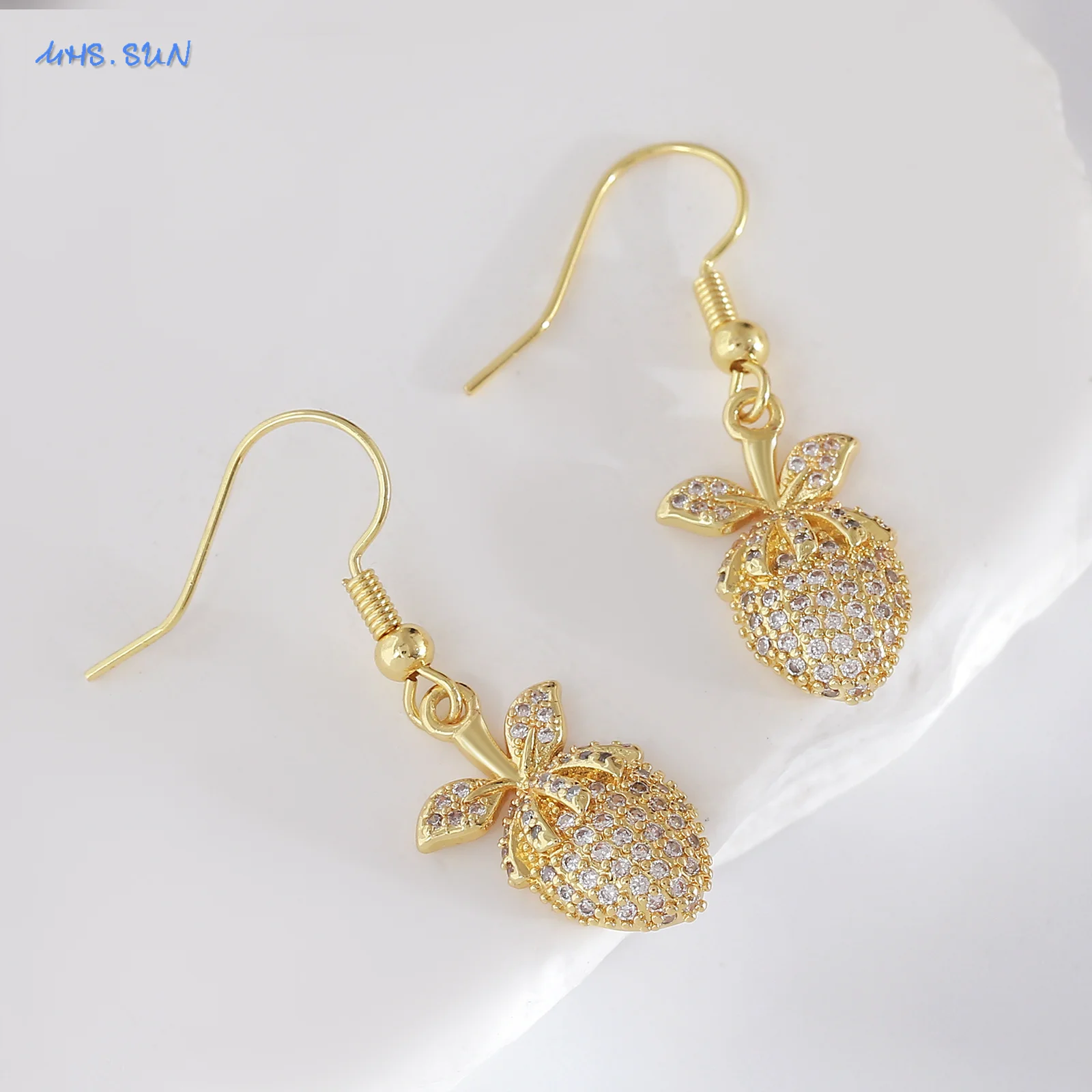 SUNSLL مكعب الزركون الفراولة إسقاط أقراط الفاكهة الكلاسيكية مطلية بالذهب أنيقة مجوهرات الحفلات هدايا 1 زوج للنساء الفتيات #1