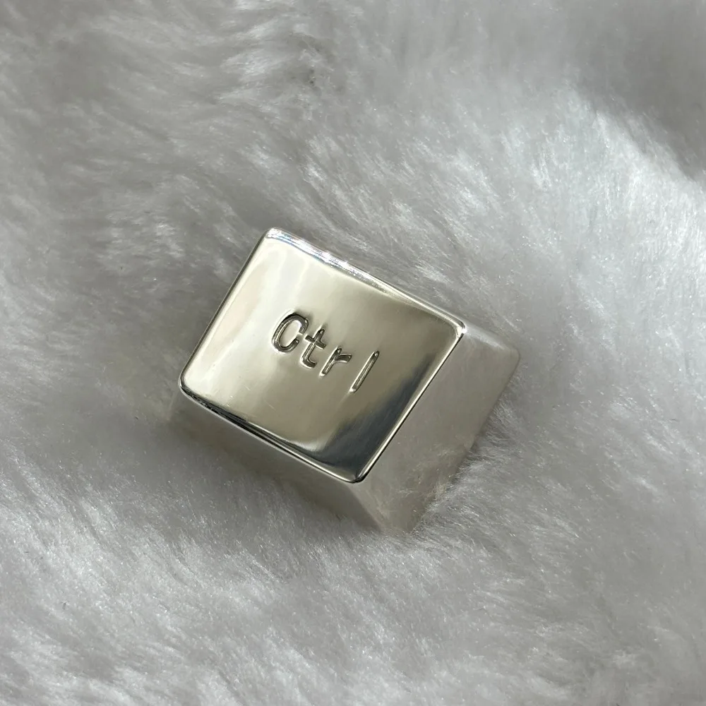 

Sterling Silver Keycaps Metal OEM R1/2 Ctrl Enter 925 Gold-Plated Artisan Key Cap for Mechanical Keyboard Game Accessories Gift