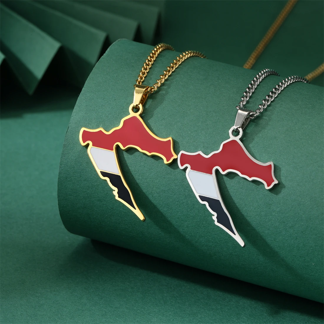 EUEAVAN Drip Oil Croatia Map Necklaces Women Men Stainless Steel Gold Silver Color Croatian Flag Pendant Patriotic Jewelry Gifts