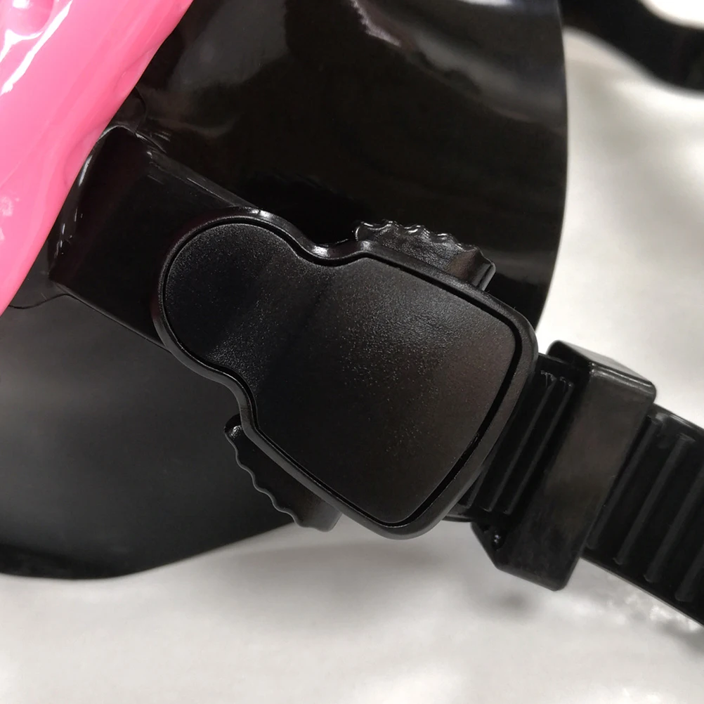 

Snorkeling Swimming Goggles Set with Single Window Design for Wide View Pink High Elastic Strap Comfortable Diving Goggles