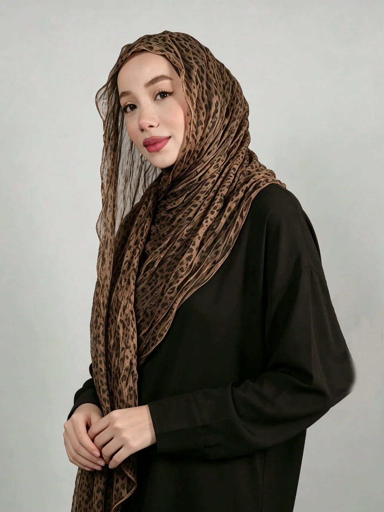 Muslim Leopard Print Hijab Crinkle Fabric Headscarf Wave Edge Long Shawl Soft Breathable Women Islamic Head Wrap