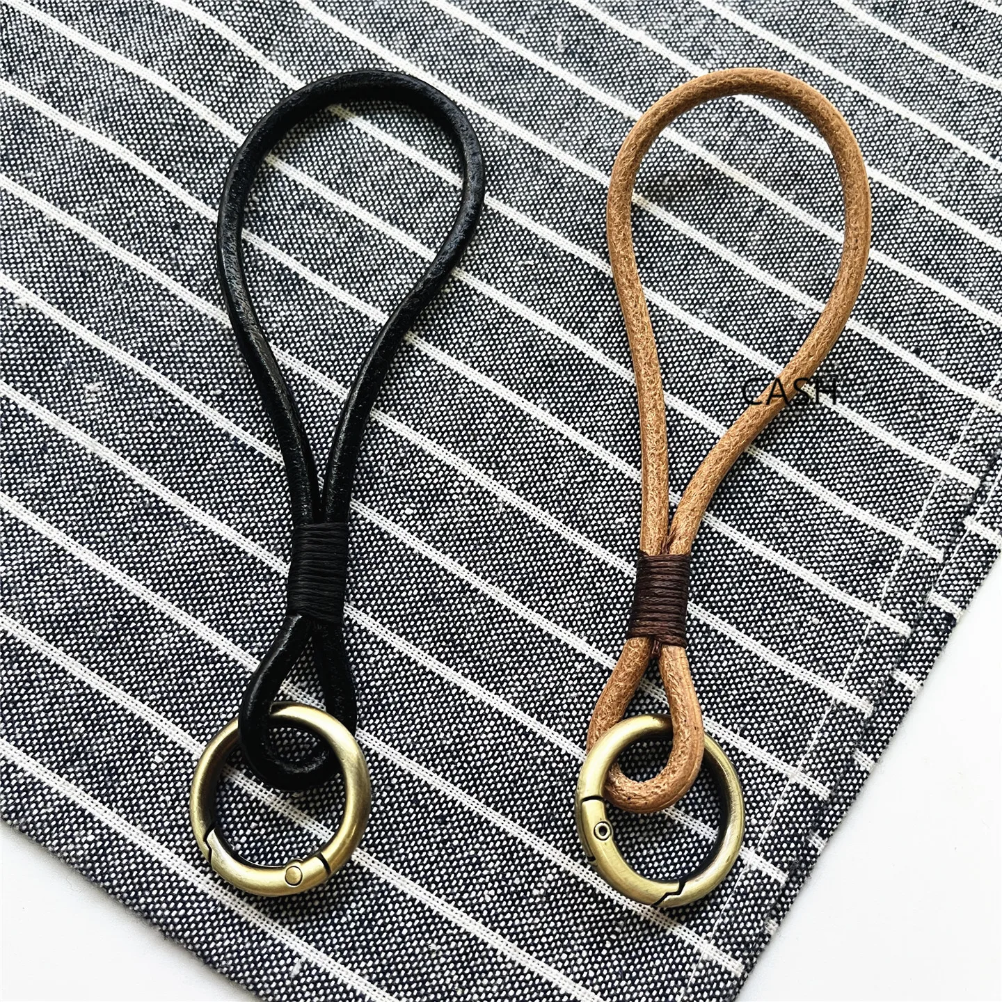 

Key Lanyard Genuine Leather Laces for Keys Braided Phone Cord First Layer Cowhide Anti-theft Strap Vintage Short Keychain