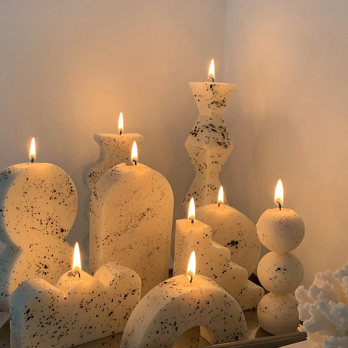 

Secret Truck Handmade Splash-ink Scented Candles. Art Furniture Home Decor. Aesthetic Art Candles, High-grade Exquisite Gifts