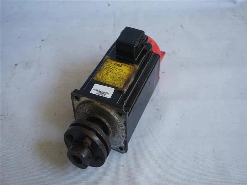 

A06B-0372-B076 Для FANUC A06B-0372-B076 Б/У серводвигатель переменного тока
